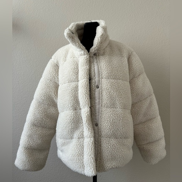 Gap Cream Teddy Borg Oversized Zip Quilted Puffer Jacket, M, Trending. - Picture 1 of 9